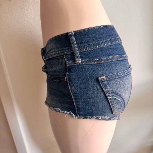 Hollister Jean Shorts - Picture 2 of 4